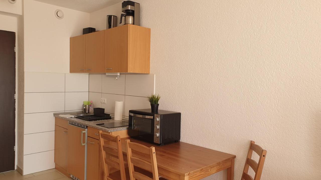 Workers-sleep-station Apartment Köln