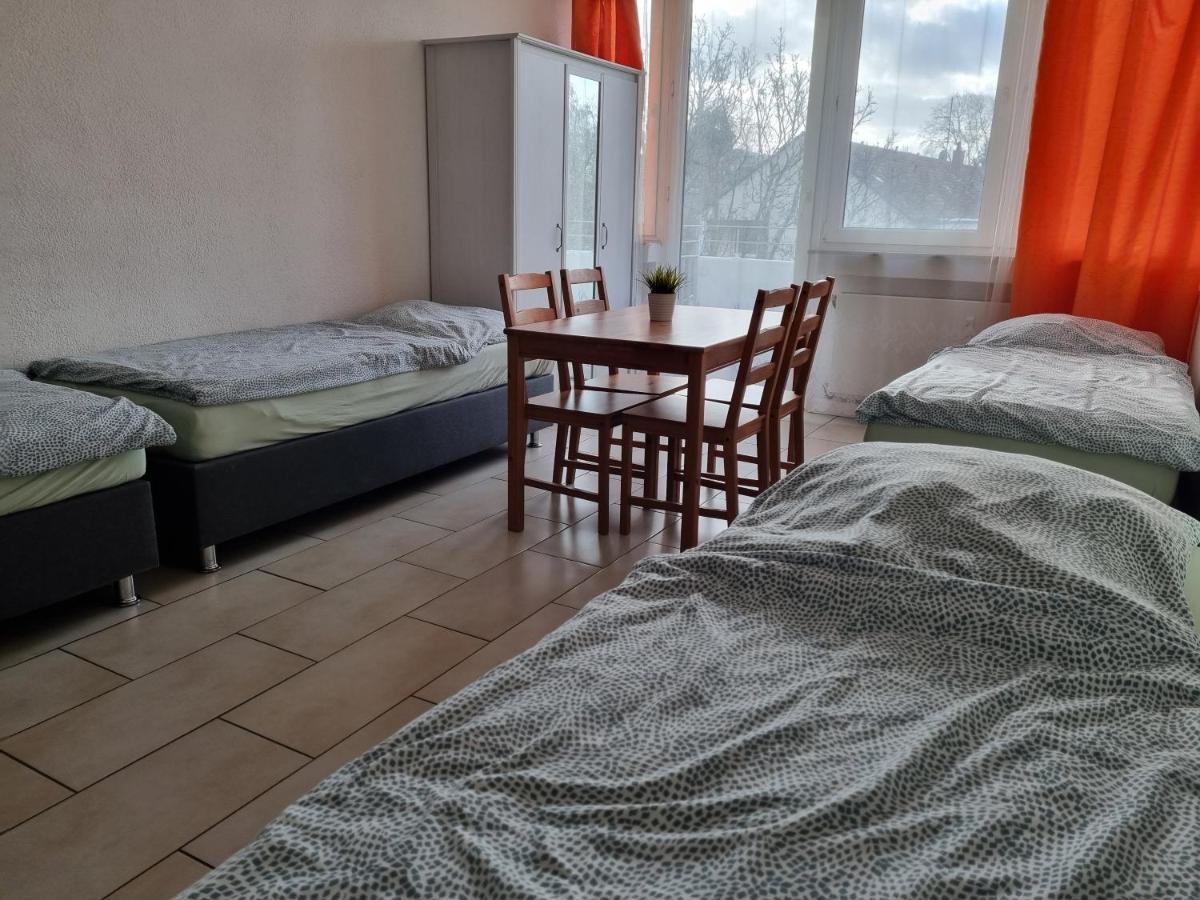 Workers-sleep-station Apartment